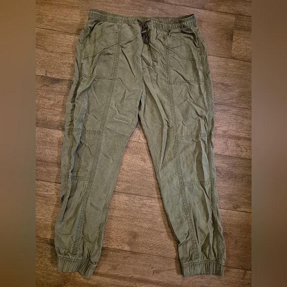 ARIZONA Jean Co Green Cargo Pants Relaxed Fit Lightweight - Picture 1 of 4